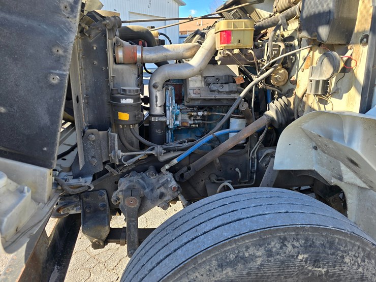 1999-international-4700-image-41