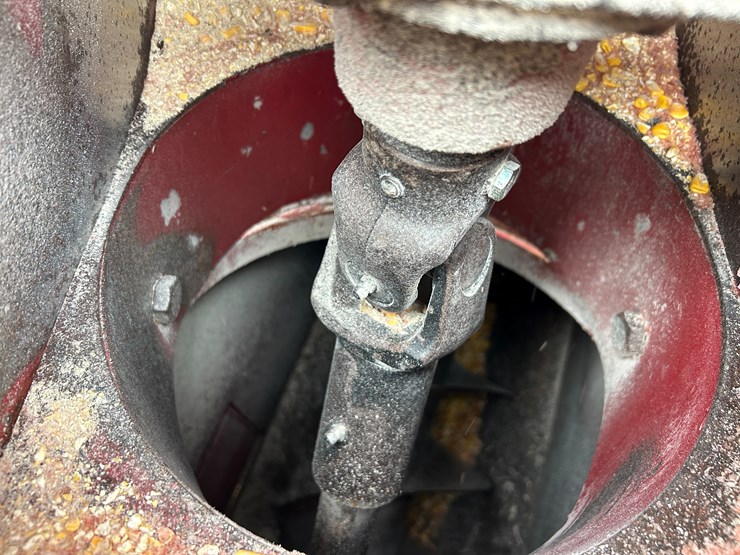 #93-•-hutchison-10/71-auger-image-15