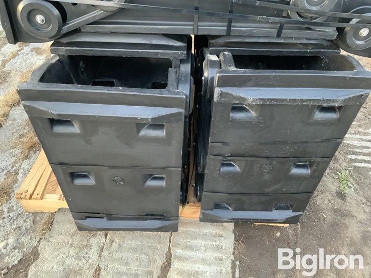 raaft-pivot-tire-tracks-image-13