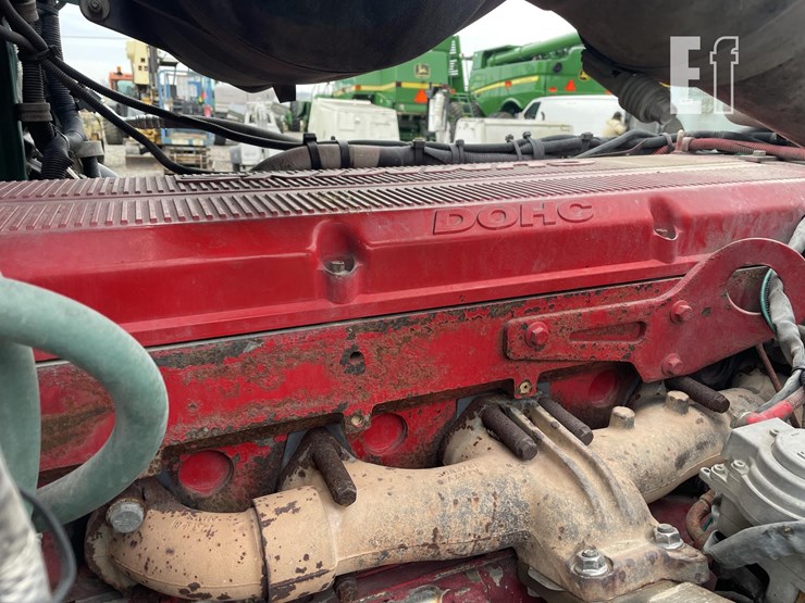 2009-peterbilt-386-image-42