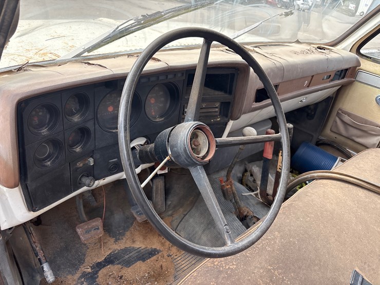 1989-chevrolet-c70-image-9