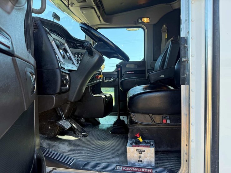 kenworth-t800-image-34