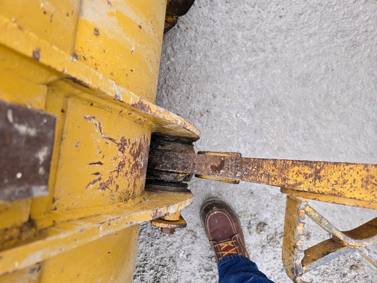 caterpillar-953d-image-59