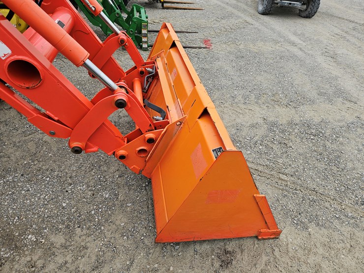 2020-kubota-m6-131-image-6