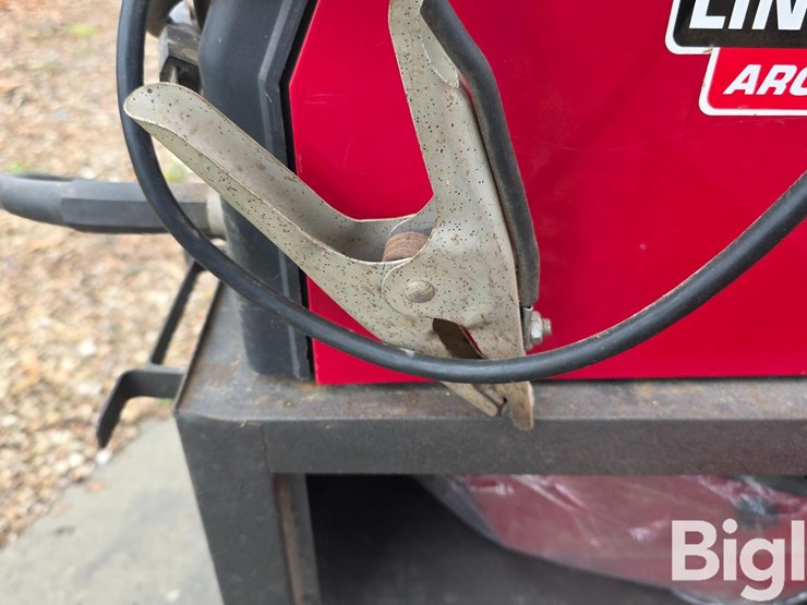 lincoln-sp-125-plus-wire-welder-image-15