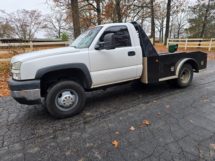 chevrolet-silverado-3500-image-5