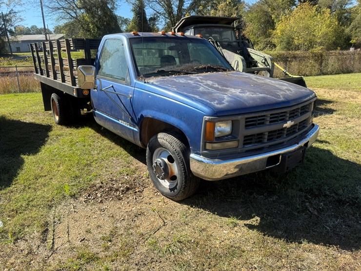 chevrolet-3500-image-2