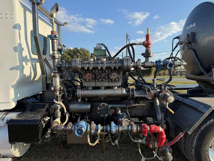 kenworth-t800-image-9