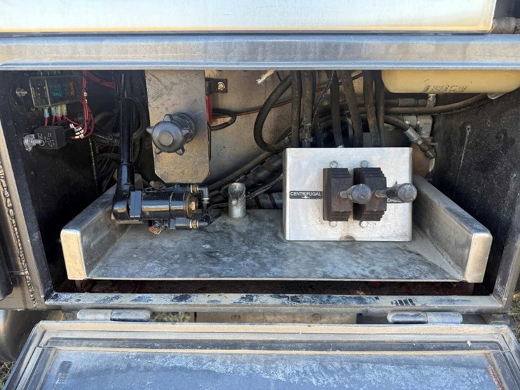 kenworth-t800-image-19