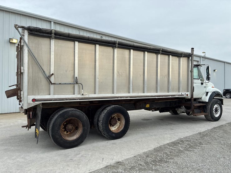 case-ih-7400-image-5