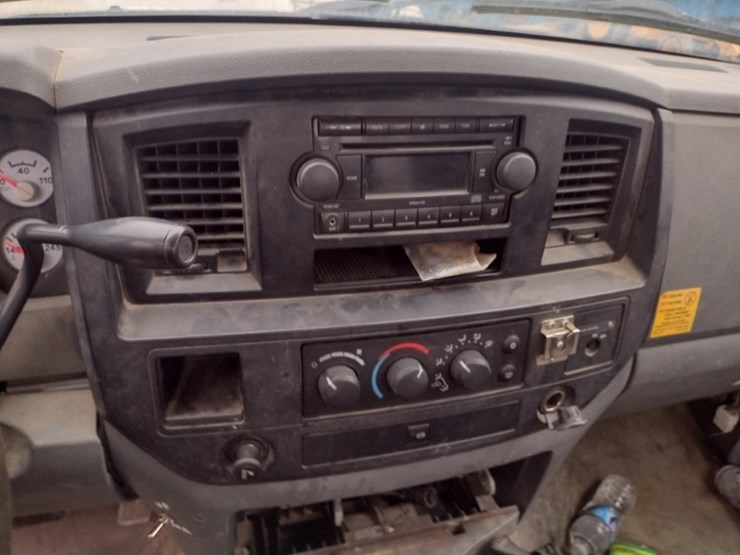 2007-dodge-3500-image-8