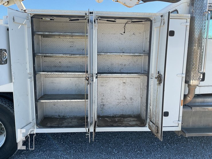 peterbilt-337-image-28