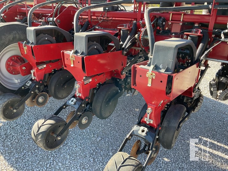 case-ih-1250-image-46