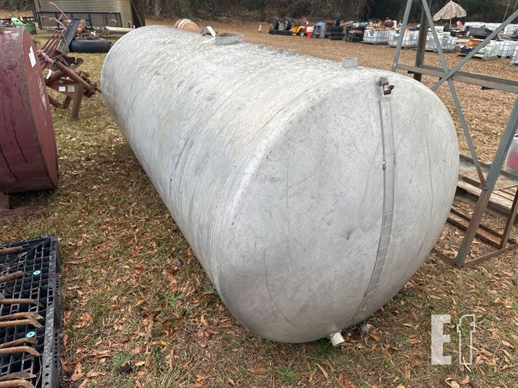 1000-gallon-aluminum-tank-image-2
