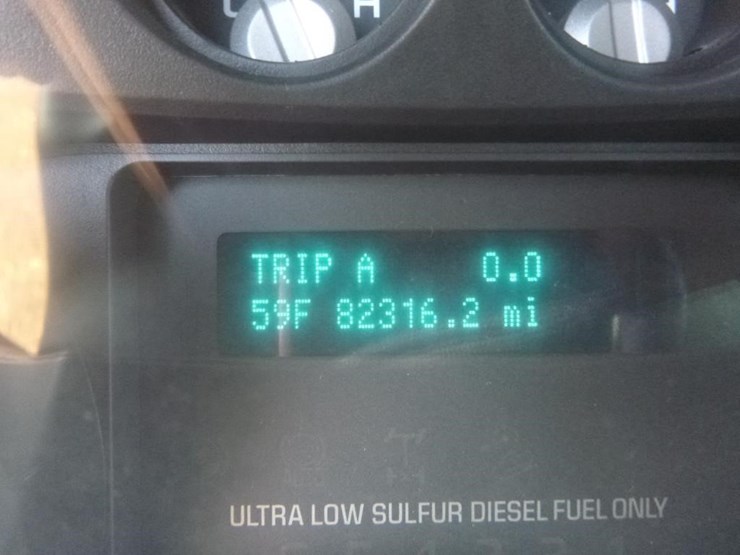 2011-ford-f550-image-21