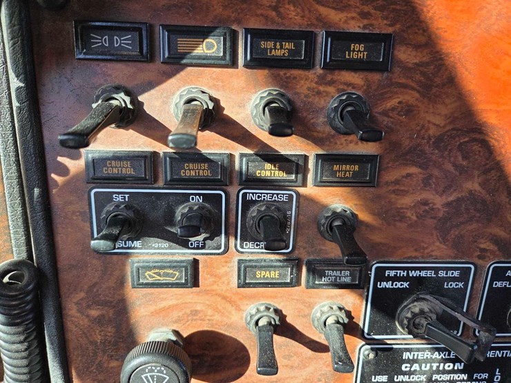 kenworth-t800-image-61