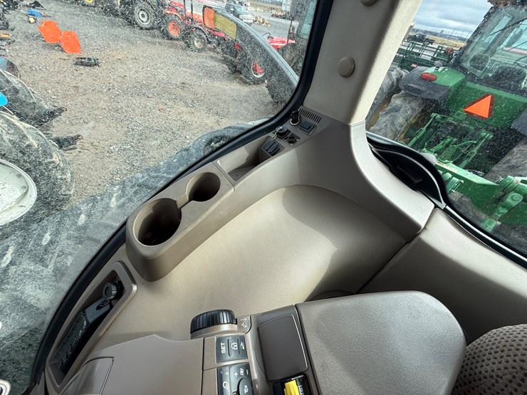 john-deere-8320rt-image-95