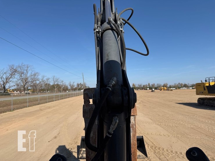 2016-deere-310sl-image-31