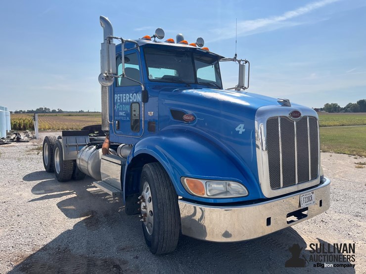 peterbilt-386-image-3