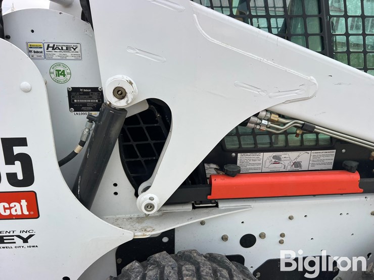 2012-bobcat-s185-image-12