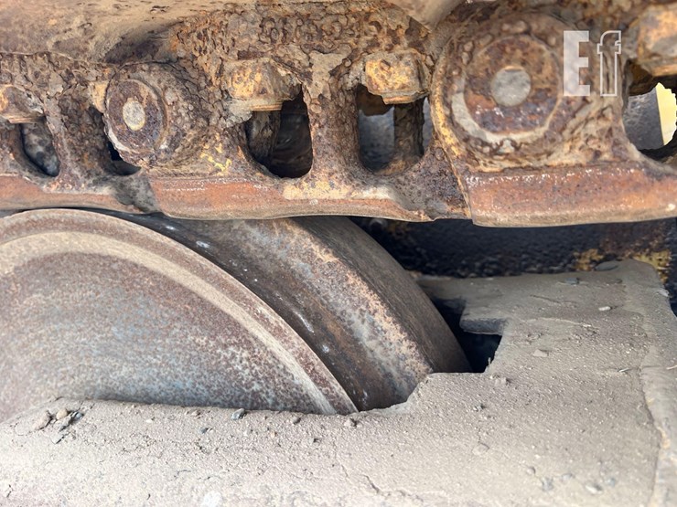 caterpillar-d6m-image-12