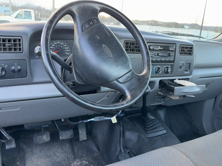 2002-ford-f250-image-17