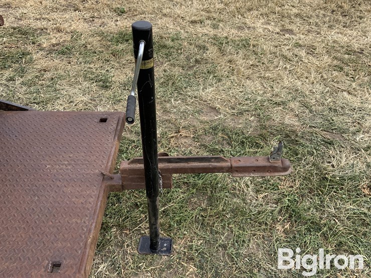 pearson-portable-hydraulic-squeeze-chute-image-10