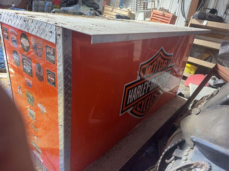 harley-davidson-patio-bar,-diamond-plate-with-barstools-image-5