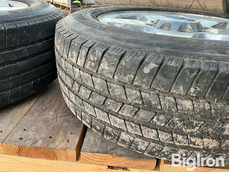 chevrolet-2500hd-image-18