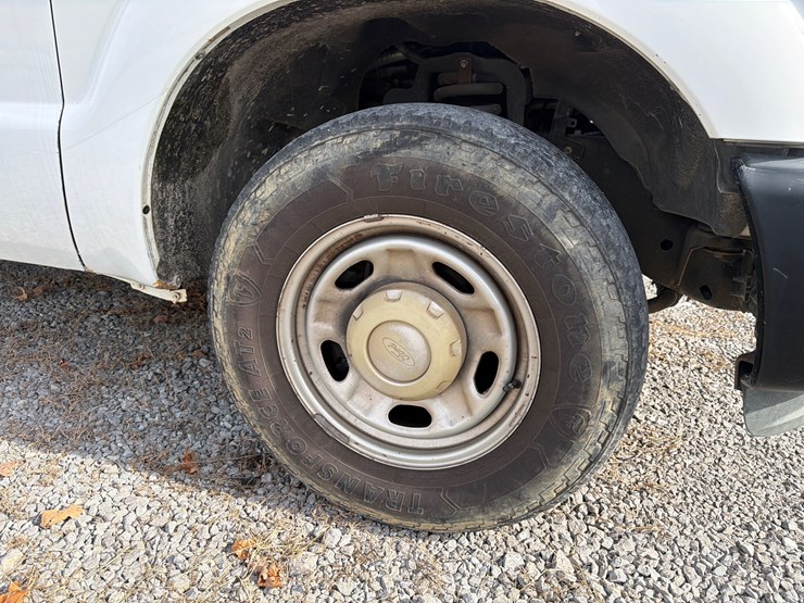 ford-f250-xl-image-10