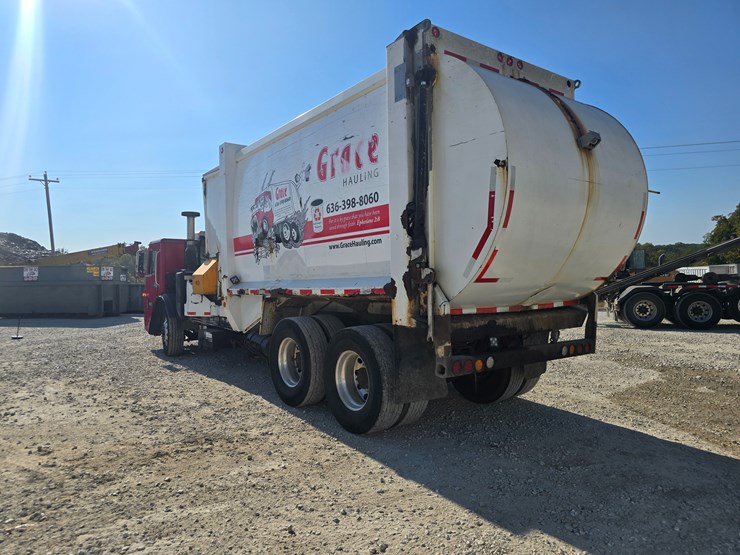 2007-mack-le613-image-17