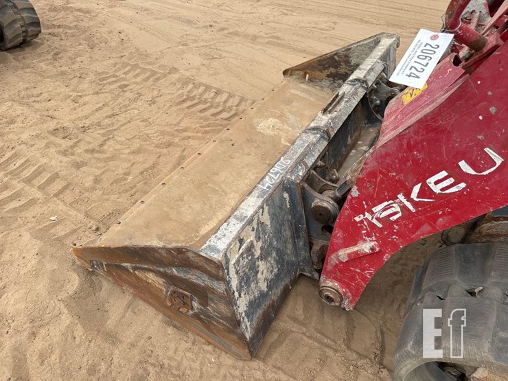 2019-takeuchi-tl10v2-image-22