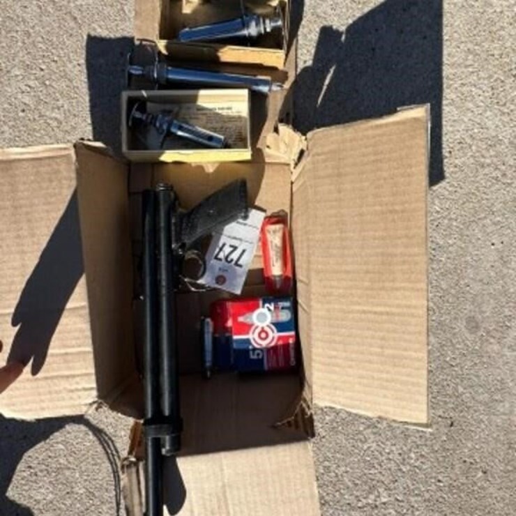 Cap-chur dart gun, C02 cartridges, syringes