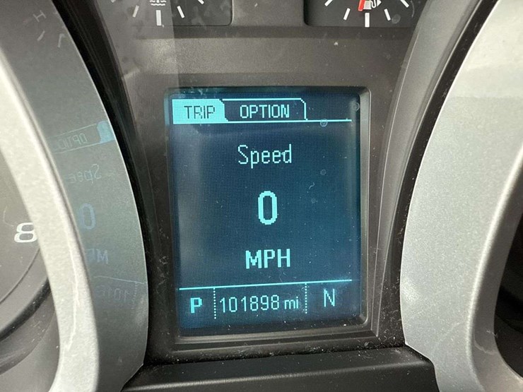 2017-chevrolet-equinox-lt-image-15