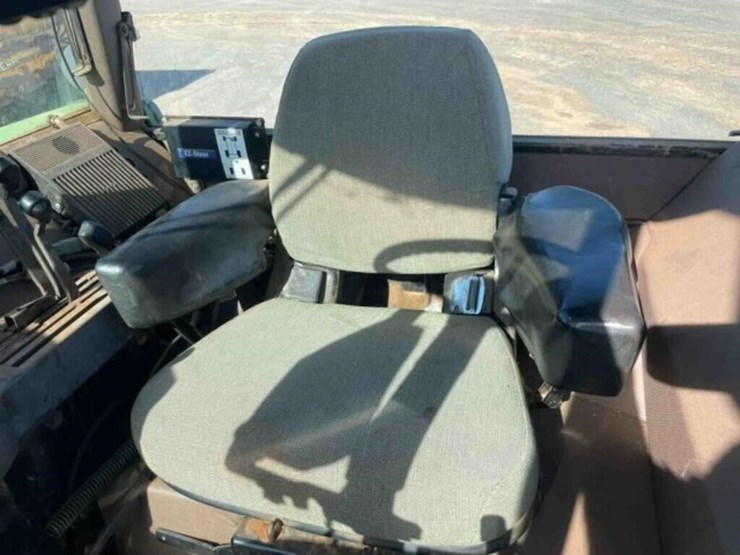 john-deere-4850-image-30