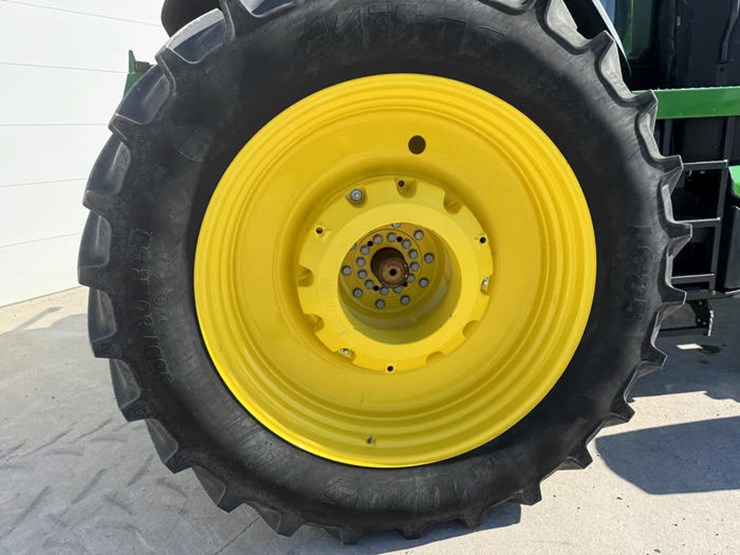 john-deere-8r-370-image-14