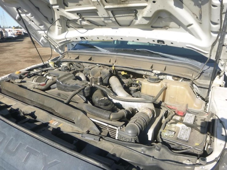 2012-ford-f550-image-15