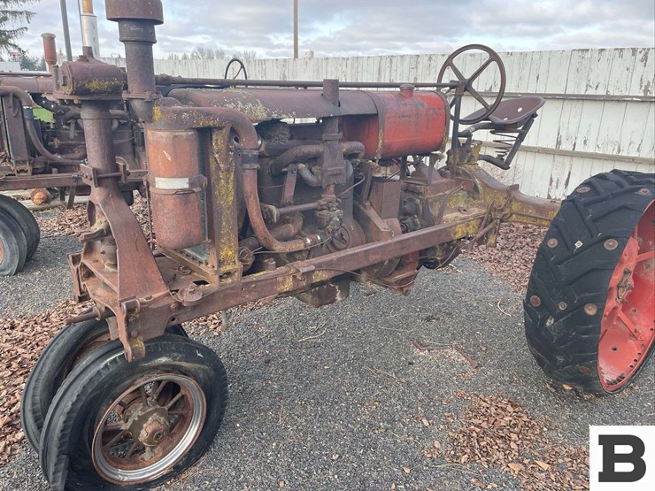 international-farmall-tractor---ritzville,-wa-image-1