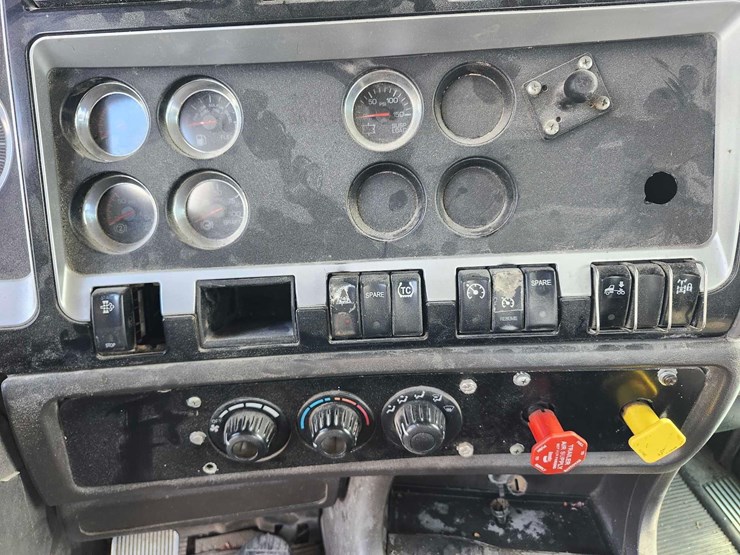 2008-kenworth-t800-image-20