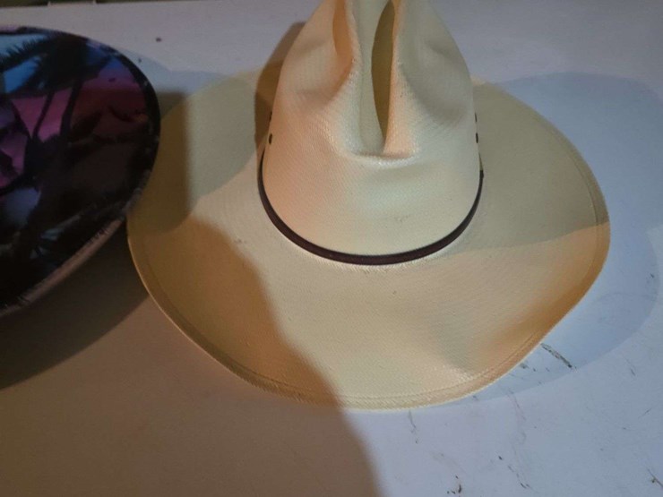 stetson-7-1/8-cowboy-hat,-2-sun-hats-image-3