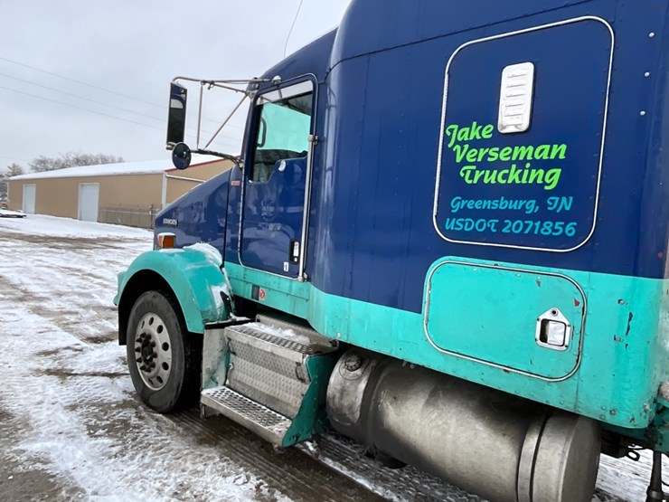 2009-kenworth-t800-image-16