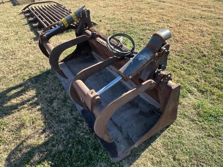 shopbuilt-hydraulic-skid-steer-grapple-bucket-image-2