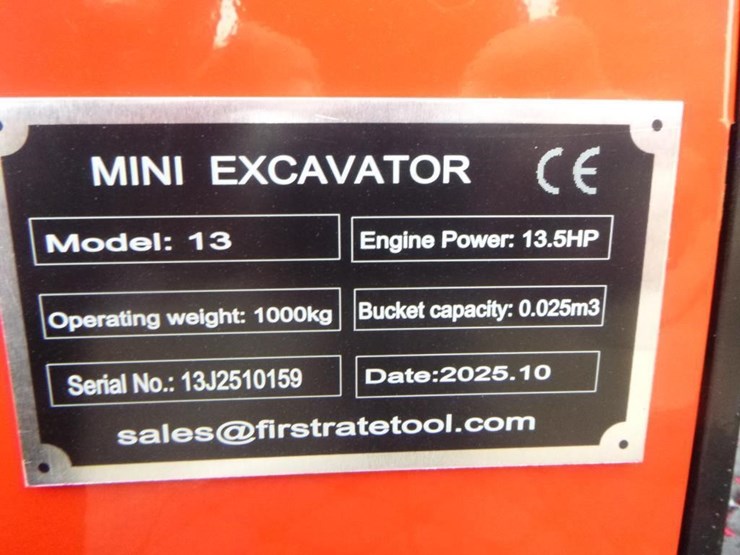 2025-vicsec-vc13-hydraulic-excavator-image-26