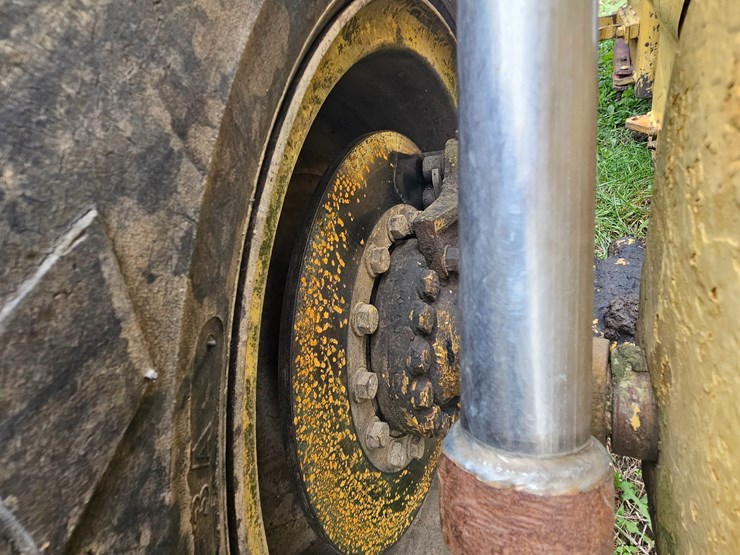 caterpillar-920-image-73