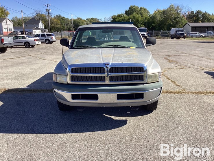 dodge-ram-2500-image-2