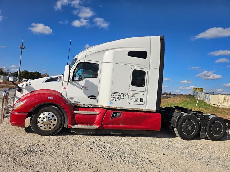 2021-kenworth-t680-image-6