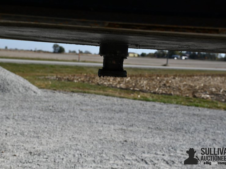 2022-j-d-skiles-pit-stop-tri/a-sprayer-trailer-image-11