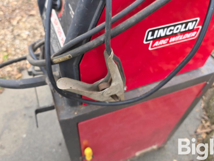 lincoln-sp-125-plus-wire-welder-image-11