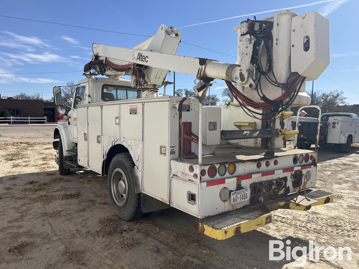 2001-international-4700-image-7