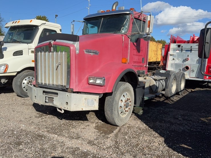2008-kenworth-t800-image-1